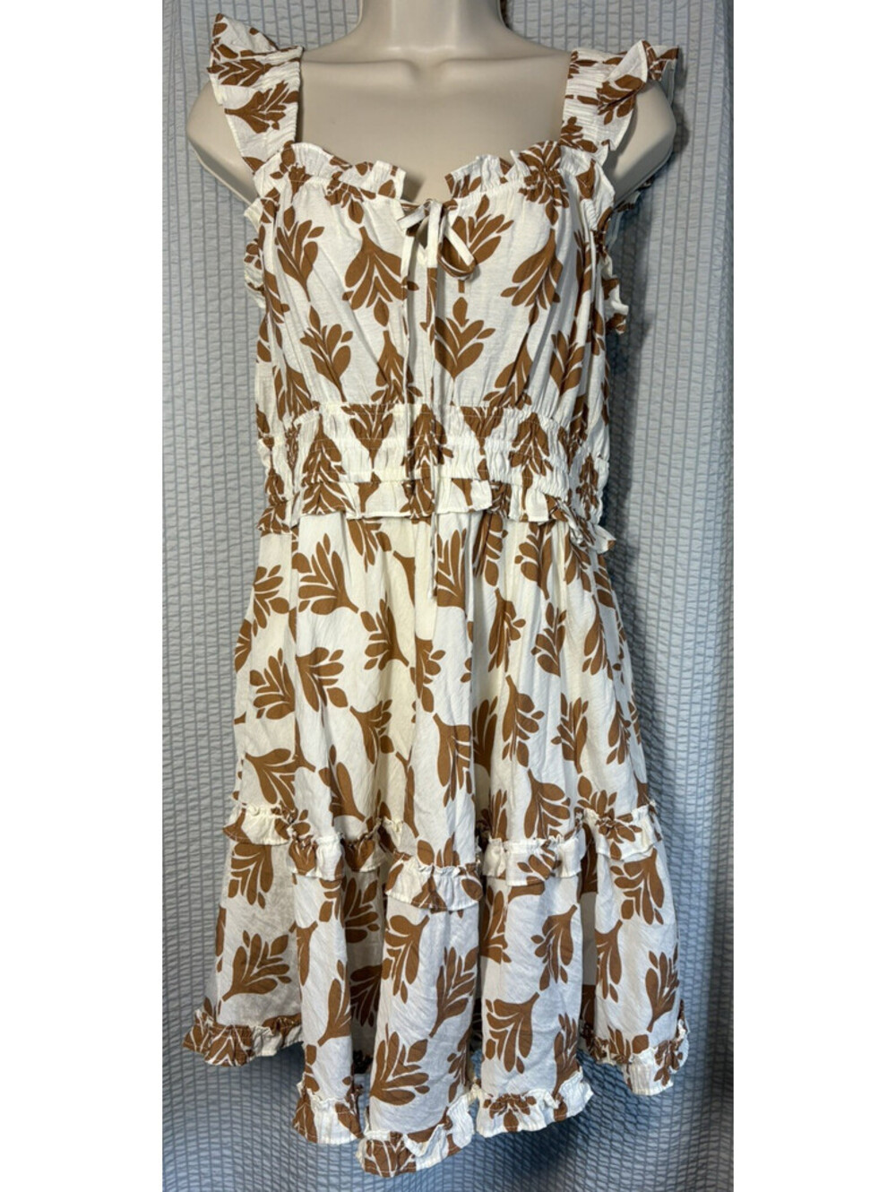 Blu Pepper Brown Leaf Print Mini Dress Smocked Bodice Tie Neckline Size Medium